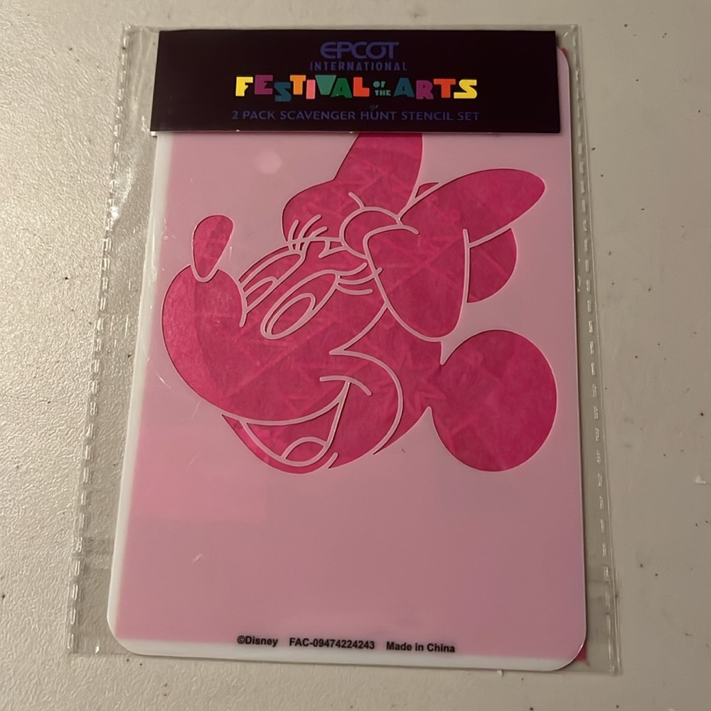 Pink Minnie Mouse Stencil Set